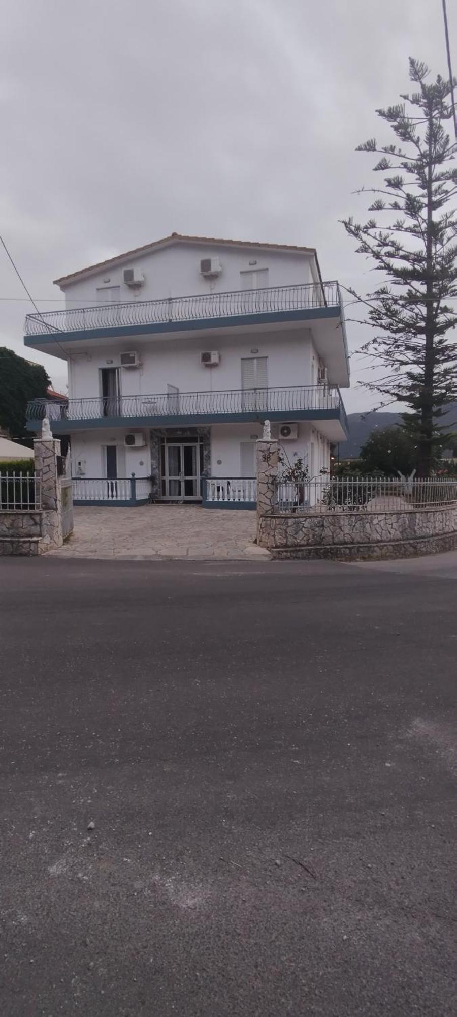 Hector'S Studios Alykanas  Luaran gambar