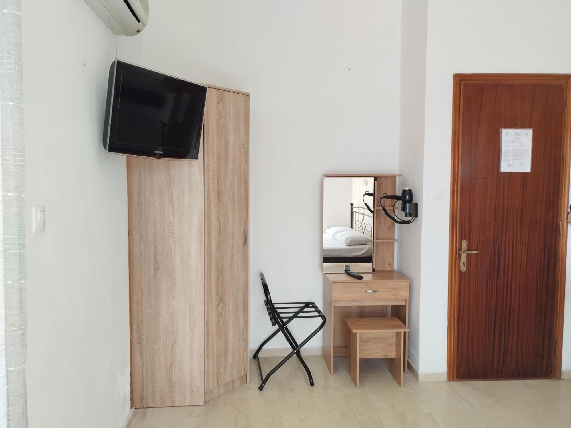 Hector'S Studios Alykanas  Luaran gambar